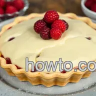 Indulge in a Quick and Delicious Bavarian Goumi Pie in Just 1 Hour!