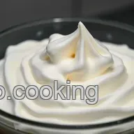 Dreamy Cloud Nine: Making the BEST Whipped Cream