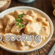 Easy Simmered Chicken Creamy Delight in 30 Min: A Comforting Family Favorite!